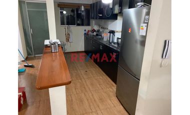 FOTOS EN PRODUCCIÓN AUDIOVISUAL

Venta de Departamento en Excelente Ubicación cerca al Mall 

¡Vive en una de las zonas más céntricas y convenient
