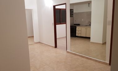 Departamento Tipo Casa en venta en Caseros