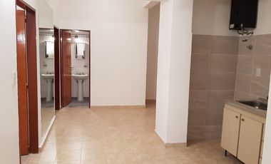 Departamento Tipo Casa en venta en Caseros