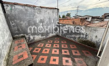 casa en arriendo en calatrava. Cod A66338