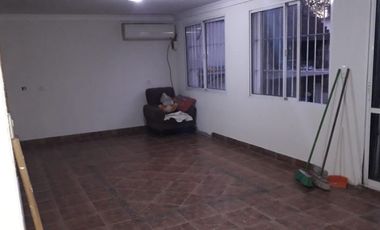 Casa para 2 Familias en venta en Moron Sur