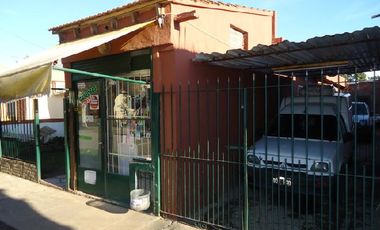 Excelente  vivienda con local en Hudson, Berazategui