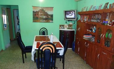 Excelente  vivienda con local en Hudson, Berazategui