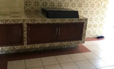 MUY BUENA CASA EN VENTA, VIGILANCIA EN JARDINES DE TLALTENANGO, CUERNAVACA MOR.