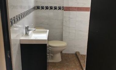MUY BUENA CASA EN VENTA, VIGILANCIA EN JARDINES DE TLALTENANGO, CUERNAVACA MOR.