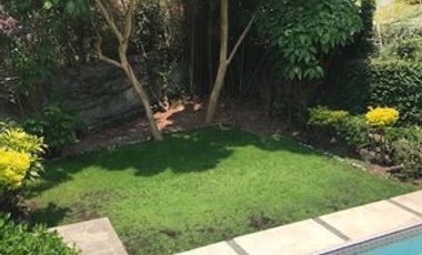MUY BUENA CASA EN VENTA, VIGILANCIA EN JARDINES DE TLALTENANGO, CUERNAVACA MOR.