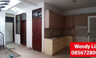 DIJUAL RUMAH dgn S.POOL & GARDEN di Jl SEKOLAH KENCANA, PONDOK INDAH
