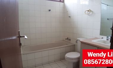 DIJUAL RUMAH dgn S.POOL & GARDEN di Jl SEKOLAH KENCANA, PONDOK INDAH