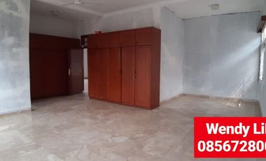 DIJUAL RUMAH dgn S.POOL & GARDEN di Jl SEKOLAH KENCANA, PONDOK INDAH