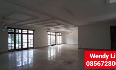 DIJUAL RUMAH dgn S.POOL & GARDEN di Jl SEKOLAH KENCANA, PONDOK INDAH