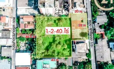 Land for Sale! Prime Location 1-2-40 rai only 400 m. from MRT Sutthisan, Ratchadapisek Road/04-LA-62056