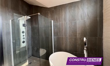 Casa moderna, independiente con vista al mar en Barbasquillo, Manta