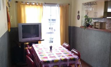 Venta de casa 3 ambientes Villa Luzuriaga