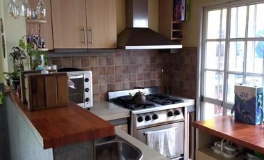 Venta de casa 3 ambientes Villa Luzuriaga