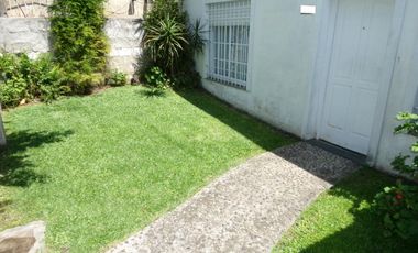 Venta de casa 3 ambientes Villa Luzuriaga