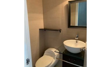 Se vende exclusiva Casa Residencial en La Alameda de 287 mts