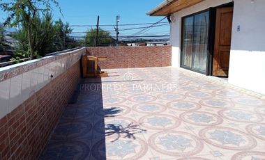 Local comercial en Avda Walker Martinez.