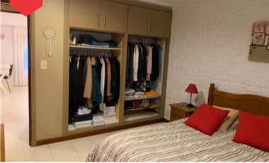 Casa en excelente ubicación (Calle 37 esq. 30)