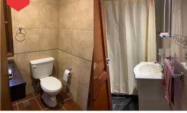 Casa en excelente ubicación (Calle 37 esq. 30)