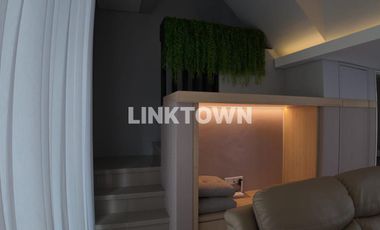 Rumah Full Furnished 2 Lantai Split Level di Northwest Central Surabaya Akses Dekat ke Rs Bhakti Dharma Husada