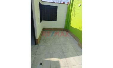 Se Remata Casa Por Viaje