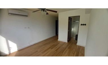 ALQUILO APARTAMENTO CON L/B PH ALTAMIRA GARDENS 3 REC + ESTUDIO