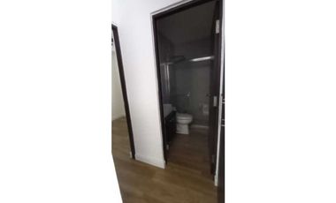 ALQUILO APARTAMENTO CON L/B PH ALTAMIRA GARDENS 3 REC + ESTUDIO