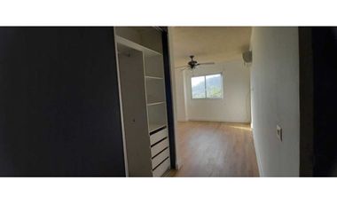 ALQUILO APARTAMENTO CON L/B PH ALTAMIRA GARDENS 3 REC + ESTUDIO