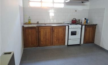 Local/ Galpón / Vivienda/ Barrio El Sosiego