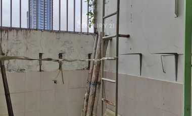 Ruko 3 Lantai SHM di Jalan Arief Rate Kota Makassar