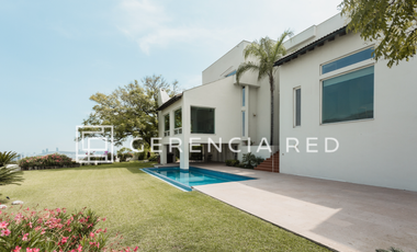 Casa de lujo en Venta, Jardines Coloniales, San Pedro Garza García