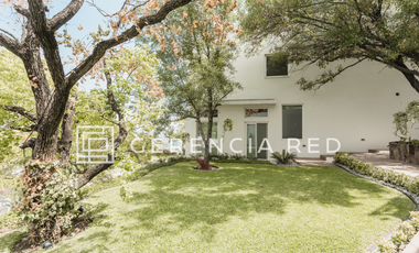 Casa de lujo en Venta, Jardines Coloniales, San Pedro Garza García