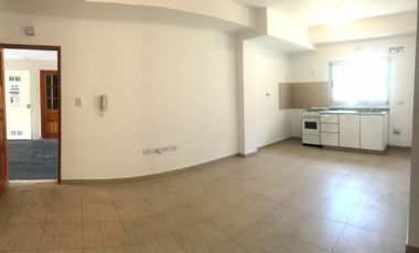 Venta Departamento 2 Amb con cochera Lomas De Zamora Apto Crédito