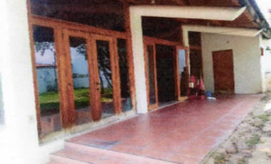 CASA EN VENTA EN VILLAS DE IRAPUATO.....
