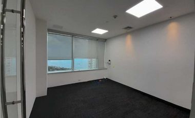 OFICINA DE 501 M2 MANTENIMIENTO INCLUIDO TORRE LAS AMERICAS
