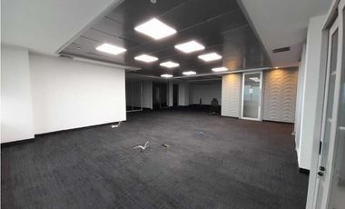 OFICINA DE 501 M2 MANTENIMIENTO INCLUIDO TORRE LAS AMERICAS