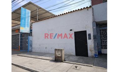 Alquiler Terreno Comercial 230 M2 En Avenida Cesar Vallejo