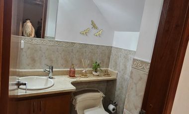 casa en venta en la floresta. Cod V5065