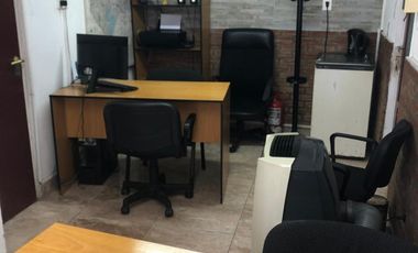 Alquiler local,  en Pompeya,  35mts, excelente ubicación