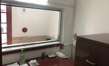 Alquiler local,  en Pompeya,  35mts, excelente ubicación