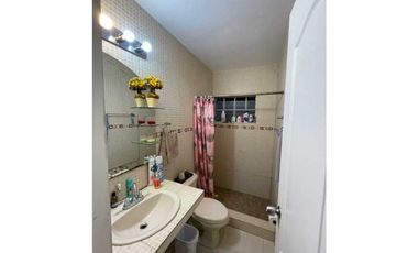 ALQUILER CASA AMPLIA EN SAN ANTONIO 3RC 2 BAÑOS