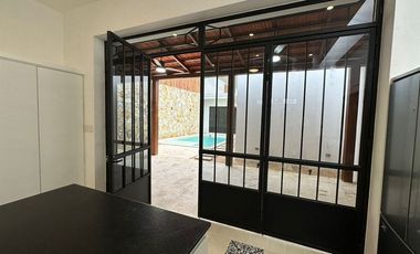 Casa restaurada en el Centro Histórico de Mérida 3 habs, Garaje, Alberca