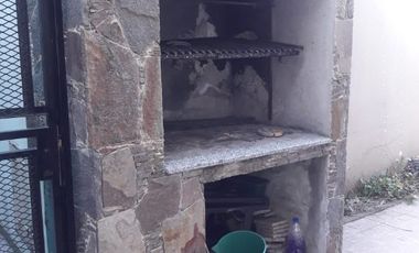 Casa PH en venta en Lanus Este