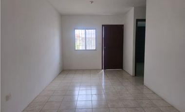 Venta de Casa esquinera con local comercial a minutos de Manta