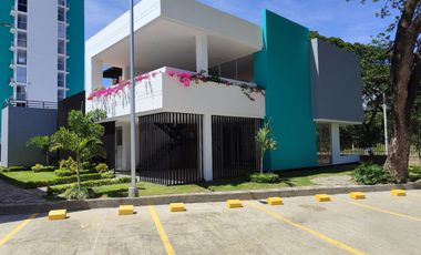 apartamento en arriendo en prados del este. Cod A31298