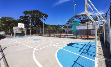 apartamento en arriendo en prados del este. Cod A31298