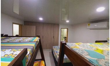 en venta propiedad con 5 apartamentos playa Santa Marta