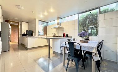 Casa en arriendo de 5 dorm. en Lo Barnechea