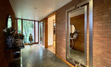 Casa en arriendo de 5 dorm. en Lo Barnechea