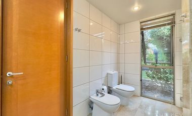 Casa en arriendo de 5 dorm. en Lo Barnechea